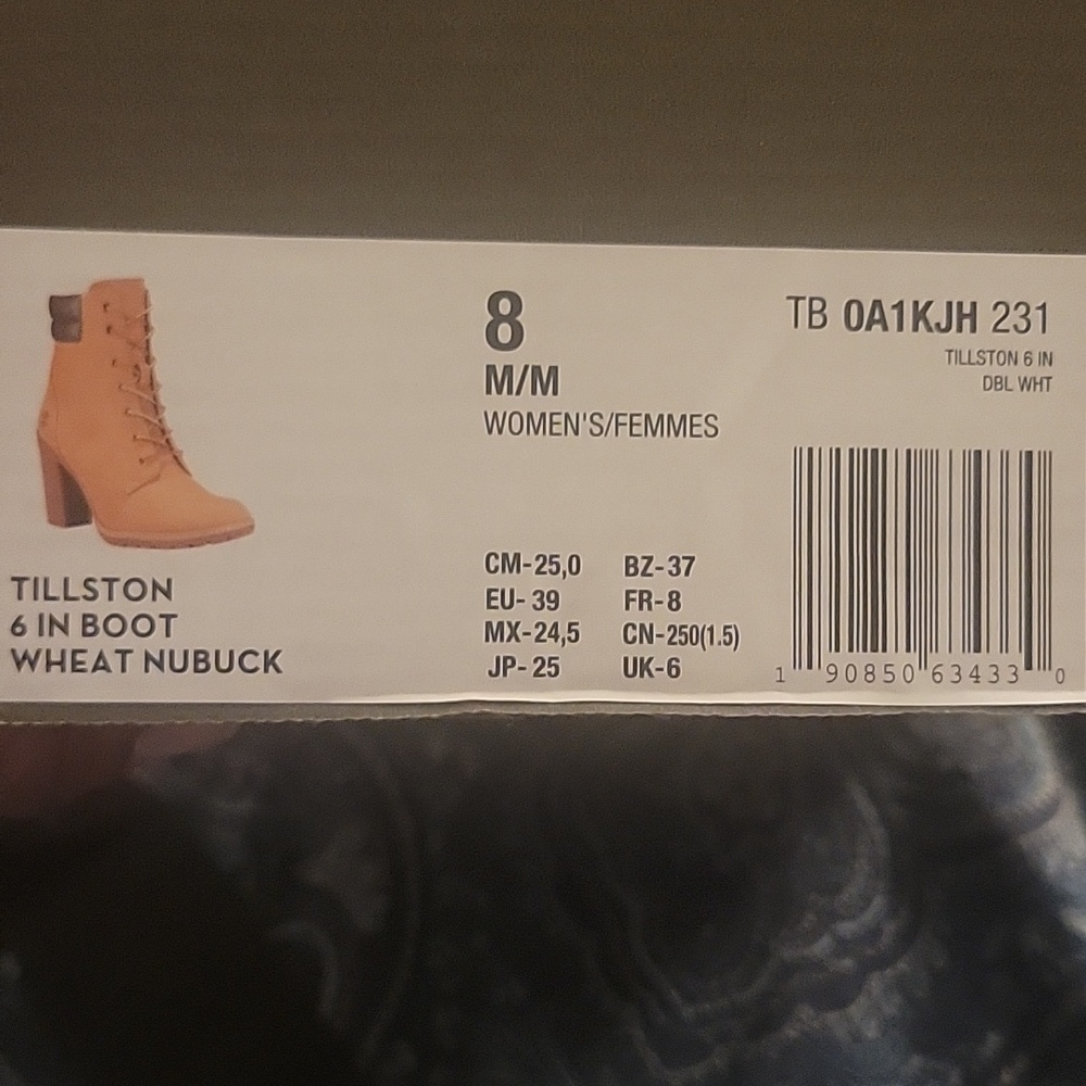 Timberland Women's Tan Lace-Up Heeled Boots with Dark Collar - Picture 4 of 4